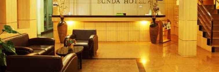 Sảnh chờ Bunda Hotel Padang - Halal Hotel