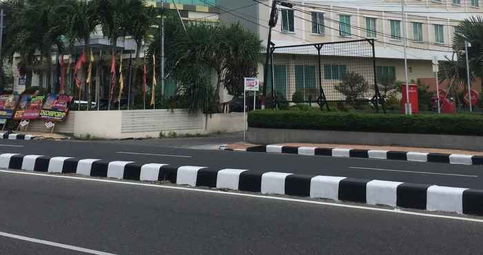 Exterior Daima Hotel Padang