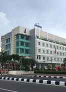 EXTERIOR_BUILDING Daima Hotel Padang
