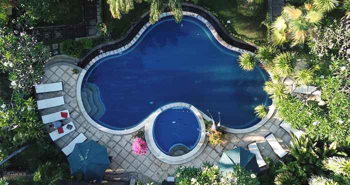 Swimming Pool Suma Beach Hotel