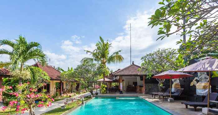 Kolam Renang Hotel Melamun Lovina