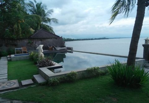 수영장 Wahyu Dana Hotel
