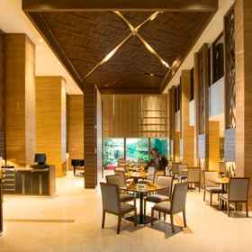 Restaurant 1 Hotel GranDhika Iskandarsyah, NU MARS LOUNGE Hotels