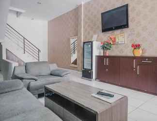 Lobby 2 RedDoorz @ Jalan Hayam Wuruk Lampung 2