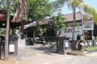 Bangunan Ray Beach Inn