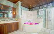 Toilet Kamar 5 The Citta Luxury Residence