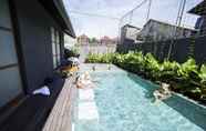 Swimming Pool 6 M Boutique Hostel Seminyak