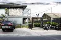 ภายนอกอาคาร M Boutique Hostel Seminyak