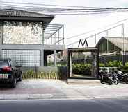 Exterior 5 M Boutique Hostel Seminyak