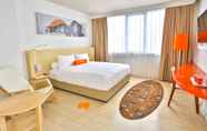 Kamar Tidur 2 HARRIS Hotel Pontianak