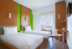 Bedroom 6 Amaris Hotel Embong Malang