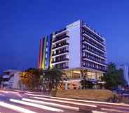 Exterior 2 Amaris Hotel Embong Malang