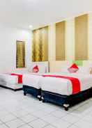 BEDROOM OYO 90114 New Cipayung Asri Hotel