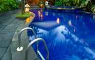 Swimming Pool 7 Nyiur Indah Beach Hotel