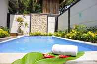 Swimming Pool Puri Ayuda Resort