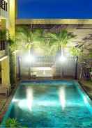 SWIMMING_POOL 100 Sunset Boutique