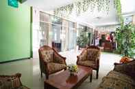 Ruang Umum COLLECTION O 2885 Hemra Hotel