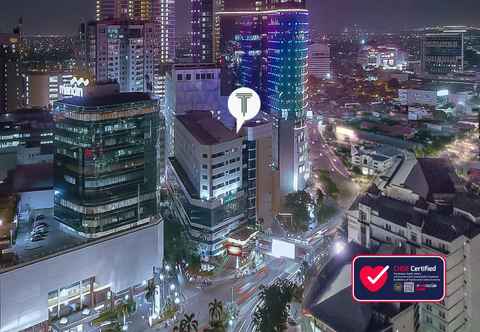 Bên ngoài Tunjungan Hotel Surabaya