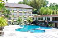 Swimming Pool Hotel Nuansa Indah