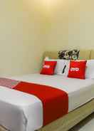 BEDROOM SUPER OYO 3802 Wisma Cahaya Abadi