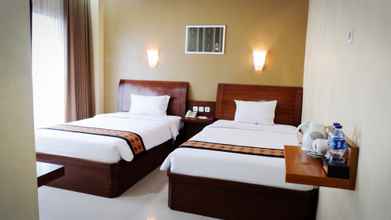 Kamar Tidur 4 Riez Palace Hotel