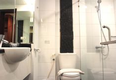 In-room Bathroom 4 Citihub Hotel @ Gejayan