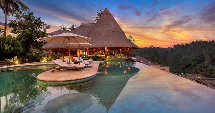 Swimming Pool Viceroy Bali