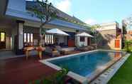 Kolam Renang 3 Lebak Bali Residence