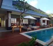 Swimming Pool 3 Lebak Bali Residence