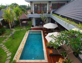 Kolam Renang 2 Lebak Bali Residence