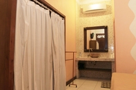 Toilet Kamar Hotel 1001 Malam