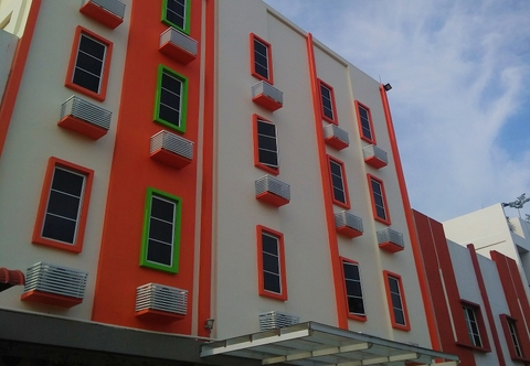 Exterior Link Hotel