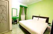 Kamar Tidur 3 Greenland Hotel Batam