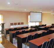 Accommodation Services 5 Arsela Hotel Pangkalan Bun