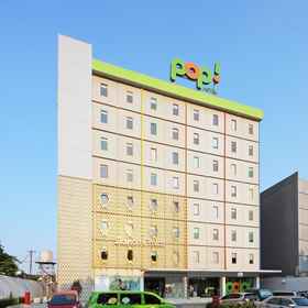 Exterior / Building 1 POP! Hotel Tebet		, โรงแรม & ที่พัก Kota Kasablanka Office 88