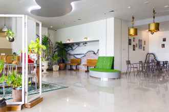 Lobby 4 POP! Hotel Kelapa Gading		