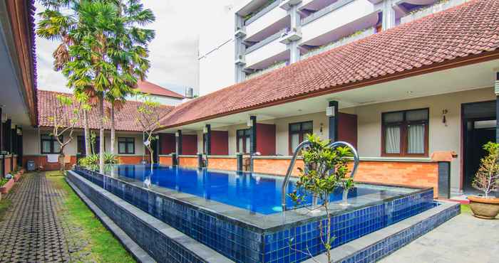 Swimming Pool Puri Ganesh Inn