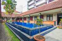 Swimming Pool Puri Ganesh Inn