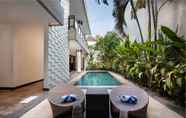 สระว่ายน้ำ 6 Danoya Villa Seminyak