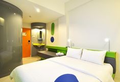 Bedroom 2 POP! Hotel Tanjung Karang