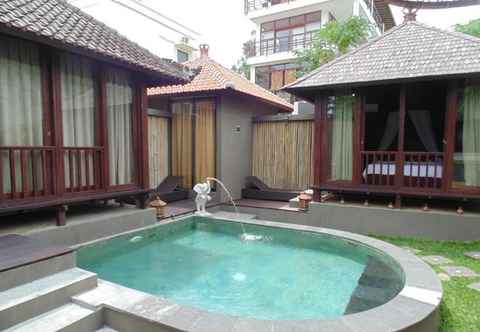 Swimming Pool Bali Elephant