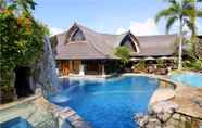 Swimming Pool 2 Hotel Vila Lumbung