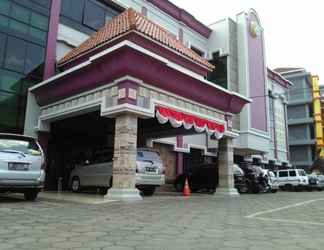 Bên ngoài 2 Hotel Grand Setia Kawan