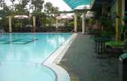 Swimming Pool 5 Agas Internasional Solo