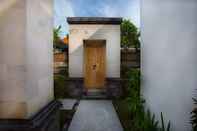 Luar Bangunan Kayu Suar Bali Luxury Villas and Spa