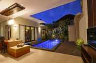 สระว่ายน้ำ Buana Bali Villas & Spa