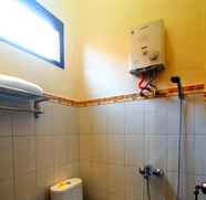 Toilet Kamar 4 Werdhi Guest House