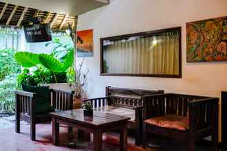 Ruang untuk Umum 4 OYO 954 Family House Lombok Hotel