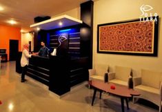 Lobi 4 Hotel Solo Tiara