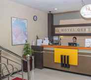 Lobby 2 Hotel Queen Pontianak